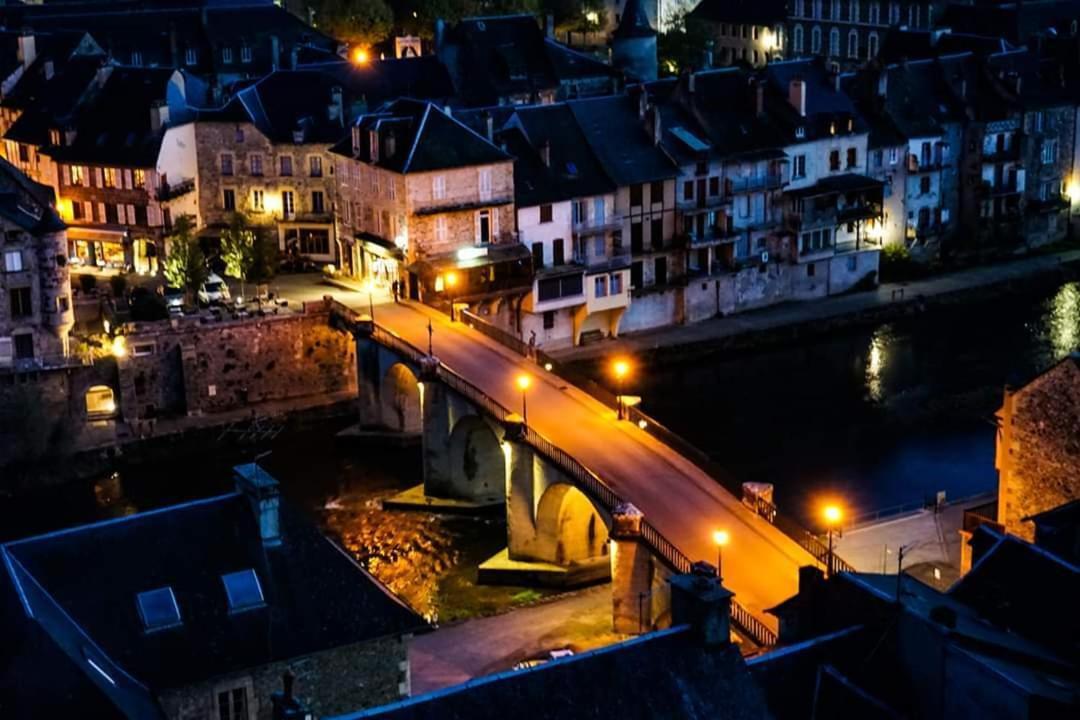 Riverrun Saint-Geniez-d'Olt Exterior photo